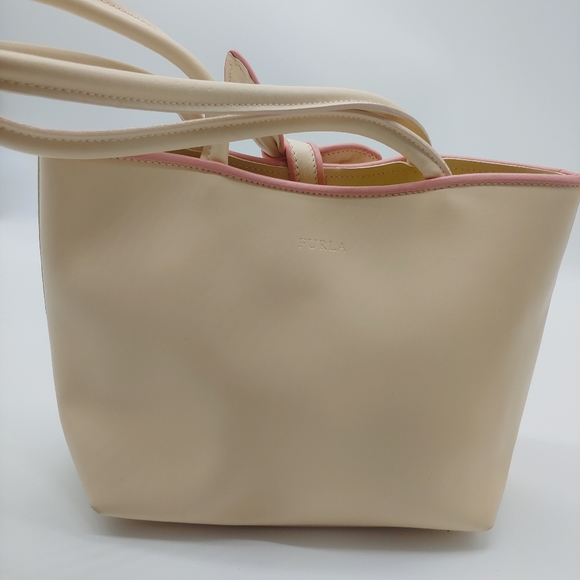 *vintage* Furlasmall cream ivory beige & rose bow leather smooth handbag